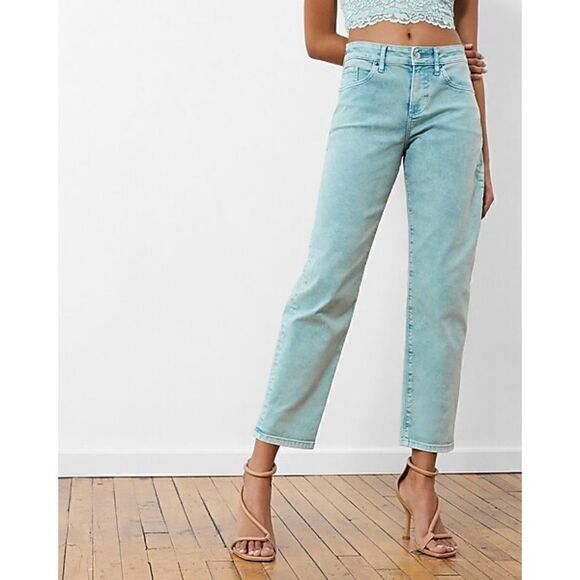NWT Express Mid Rise Mint Green Tinted Boyfriend Jeans, Size 8R - Picture 1 of 16